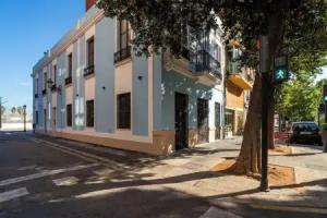 VLC Host - Reina Hotel, Valencia