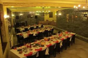 M25 in 206 Hotel, Bakuriani
