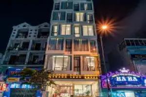 Long Thanh Hotel, Ho Chi Minh