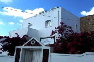 Bougainvillea Suites, Kamari