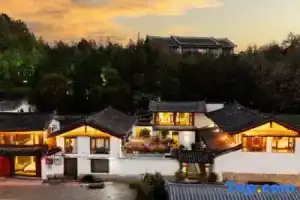 Halfway up the mountain, it's mine; the mountain retreats into seclusion Hotel, Lijiang
