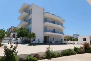 Summer Point Hotel, Ksamil