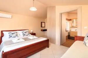 Modern Villa With Heated Swimming Pool in Georgioupoli Greece, Georgioupolis