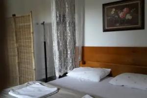 Mursel Pansiyon Garden Hotel, Kusadasi
