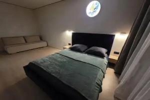 Apartments on Anatoly Deriglazov Avenue 43A, Kursk