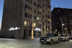 Moon72 on Sergei Dzhanbrovsky street 4k1, Tyumen