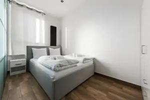 RentPlanet - Apartamenty Wiktoryn, Warsaw