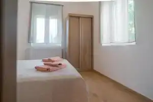 Zalman s Cozy 1 BR Free Wifi Upper Place Apartments, Volos