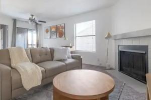 Landing Apartments - near Windsor Park, Austin