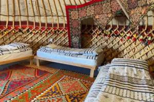 Yurt camp Sonun, Ton