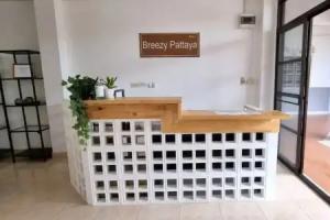 Breezy Pattaya, Pattaya