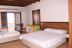 Vouni King Hotel, Kato Pyrgos