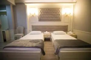 Lotus Hostel, Tirana