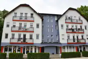Pilikán Apartments, Lenti