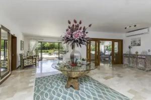 Luxurious 5-bdr Villa at Casa de Campo With Pool Jacuzzi Games Hibachi Staff, La Romana