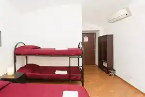 Romangelo 2 Hostel, Rome