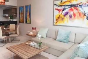 Keys Please holiday Homes - Downtown One Bedroom Apartment, Dubai