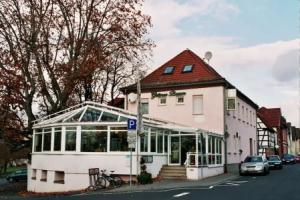 Angelis Pension - Restaurant zum grunen Baum, Kelsterbach