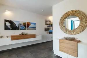 2 Bed Apartment w Distant Sea and Country Views, Marsalforn