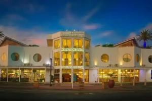 Commodore Suites, SureStay Collection by Best Western, Simpson Bay