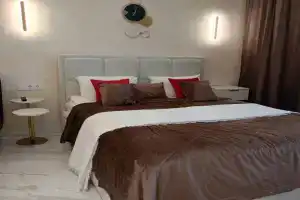 Na Bratyev Tkachevykh 15 Apartament, Bryansk