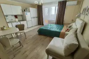 Uyutnaya Studiya V Akadem Riverside Flat, Chelyabinsk