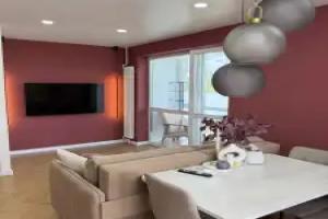 Vidovaya U Krasnoy Ploschadi Flat, Tobol'sk