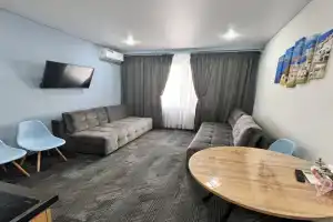 4 Apartments, Yuzhnoural'sk