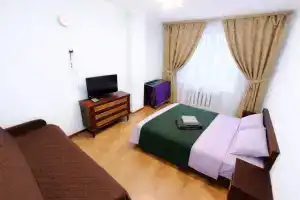 2- Komnatnaya Vozle Glaznoy, Vavilona Flat, Yakutsk