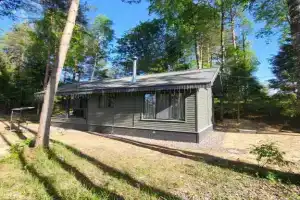 Losiny Klyuch Glamping, Kerro