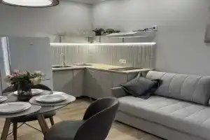 Apartment hotel Argeo, Candripsh