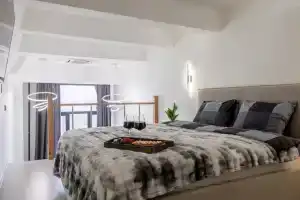 dvukhurovnevye s dostupom v sportivnyy zal Apartments, Moscow