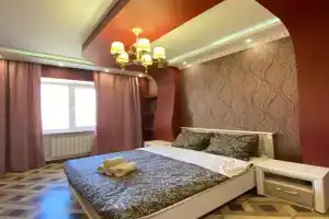 Dlya 4- 5 Gostey Okolo Ploschadi Ordzhonikidze Apartments, Yakutsk