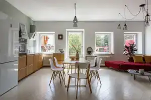 Gallery 130 kv.m s Terrasoj, Vidom na Naberezhnuyu Fontanki i BDT Apartments