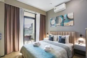 S Basseynom i Vidom na Gory i Park v Darsan Rezidens Apartments, Yalta