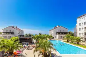 Na Ulitse Parusnaya 15 Flat, Adler