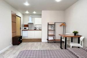 Mezhdu Domom I Rabotoy Apartments, Ufa