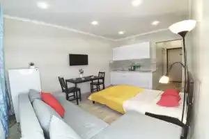 Na Pavlyukhina 108b Apartments