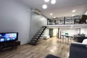 Stidiya Loft Dvikhurovnevaya Yarapartments Flat, Yaroslavl