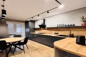 Mkr Yuzhny 5 Flat, Pavlovsk