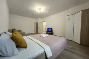 Na Kantemirovskoy Flat, Moscow