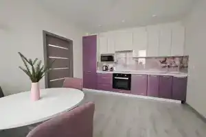 Sirenevaya fantaziya v ZhK Na Semi Holmah Flat, Klin