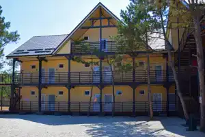 Volna Park Hotel, Pishchane