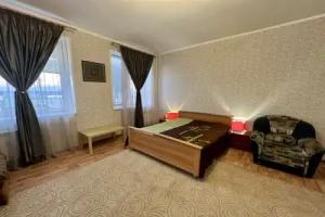 Bolshaya 3kh Kvartira V Tsentre! Flat, Naberezhnyye Chelny