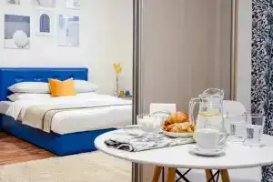 Gretsiya v tsentre goroda Flat, Ekaterinburg