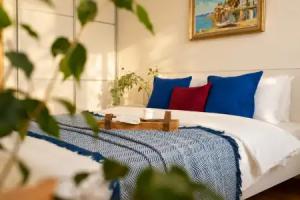 na ul. Uspenskaya ryadom s Filarmoniyey Flat, Kirov