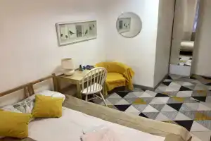 Leto&Zelenaya Roshcha dvuspalnaya krovat Apartment, Ekaterinburg