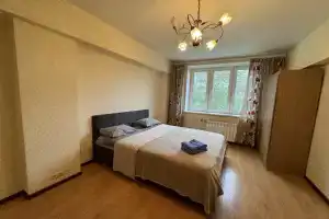 Plyuschikha 9A Apartments, Moscow