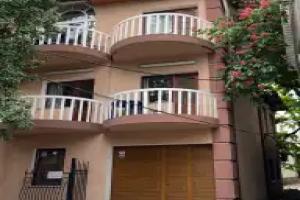 Yalta Living quarters, Yalta