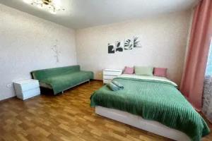 Apartamenty Dom 89 V Mikrorayone Optimistov 4/1, Novy Urengoy